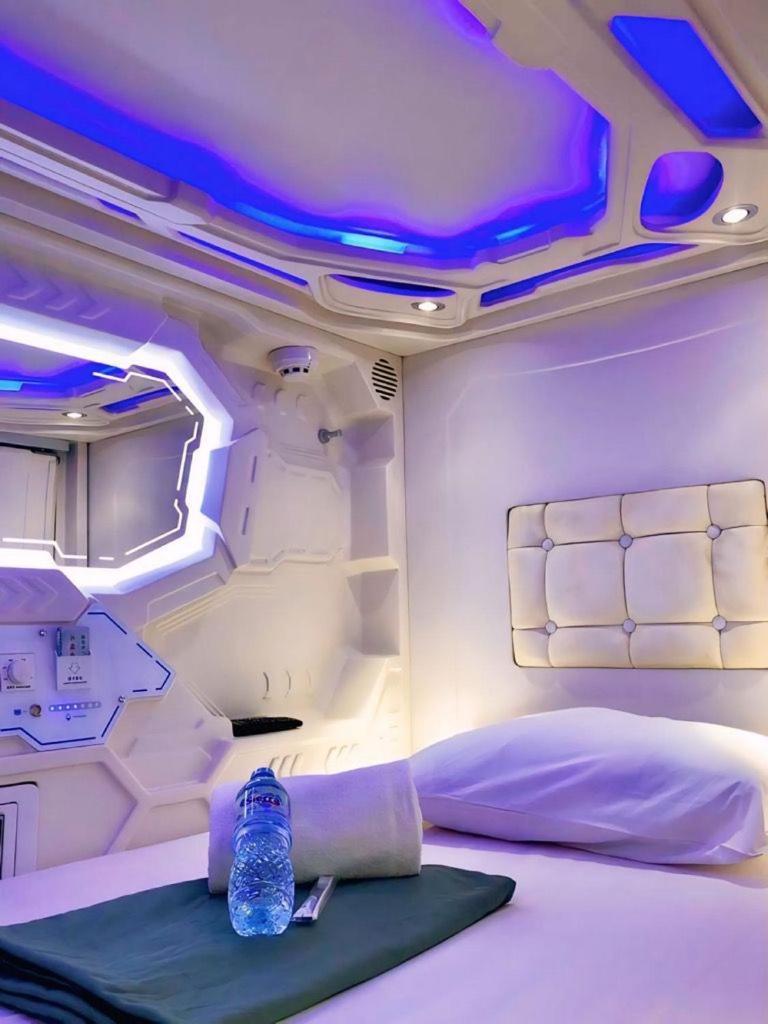 Hotel Shakti Capsule บันดุง ภายนอก รูปภาพ